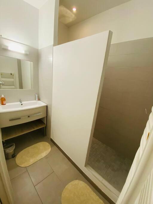 Votre Pied-a-terre A T3 Cosy A Deux Pas Du Vieux-port Appartement Marseille